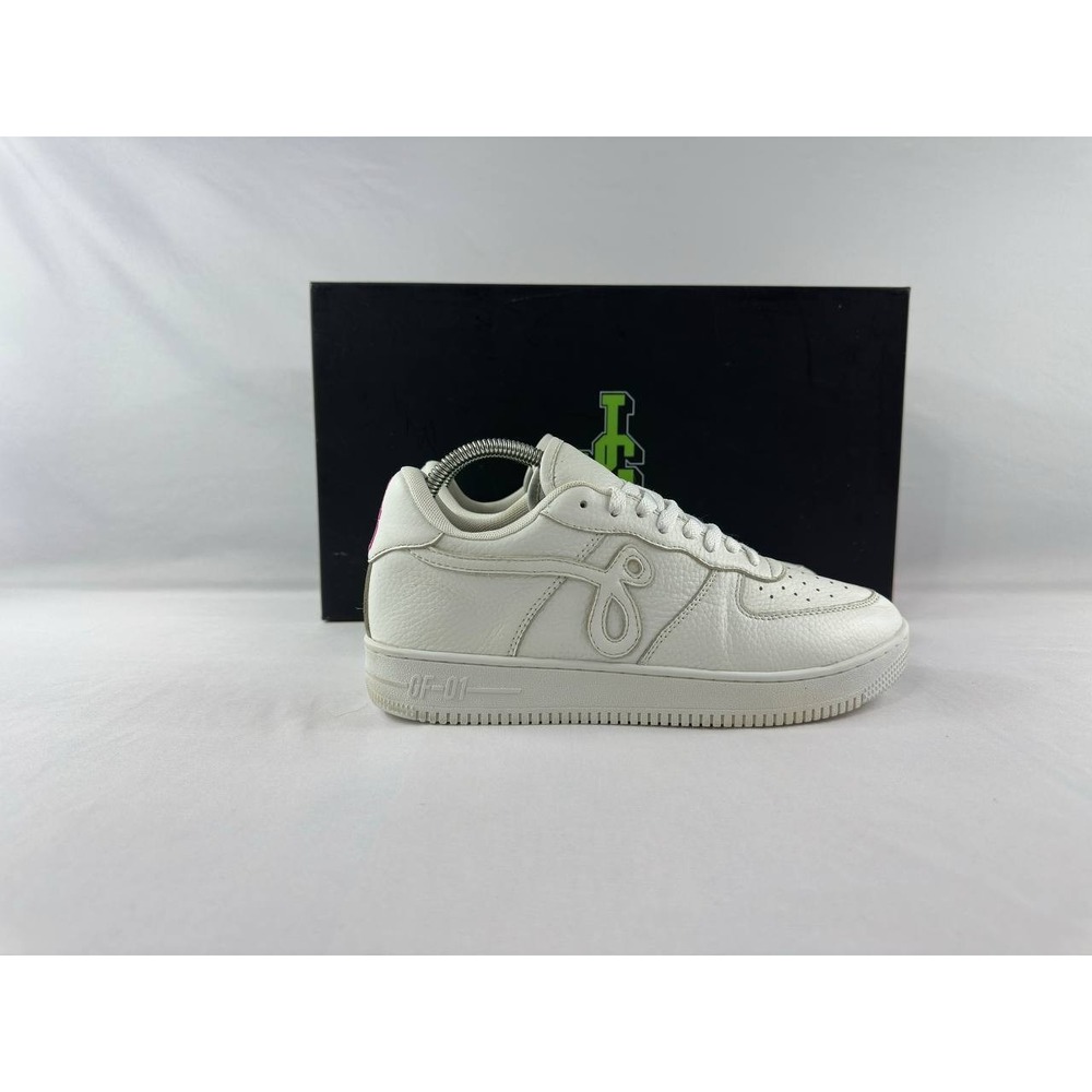 John Geiger GF-01 White Pebbled Leather Pink Embroidery Men's Size 8